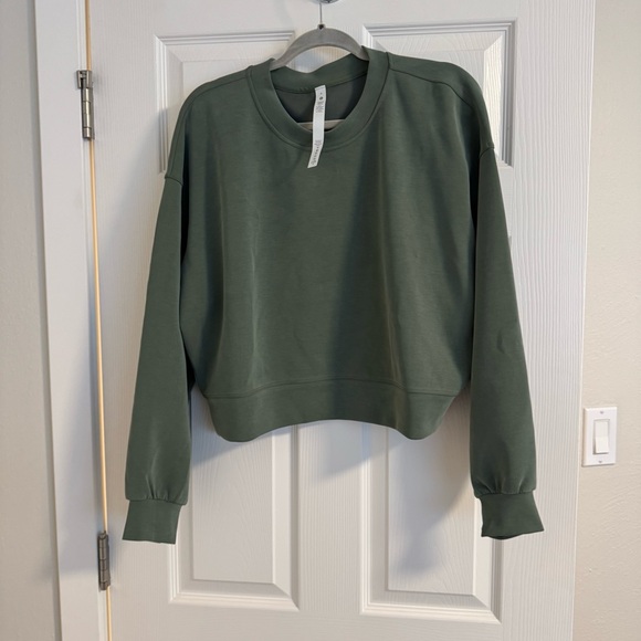 Lululemon Athletica Sage Green Top - Picture 1 of 3